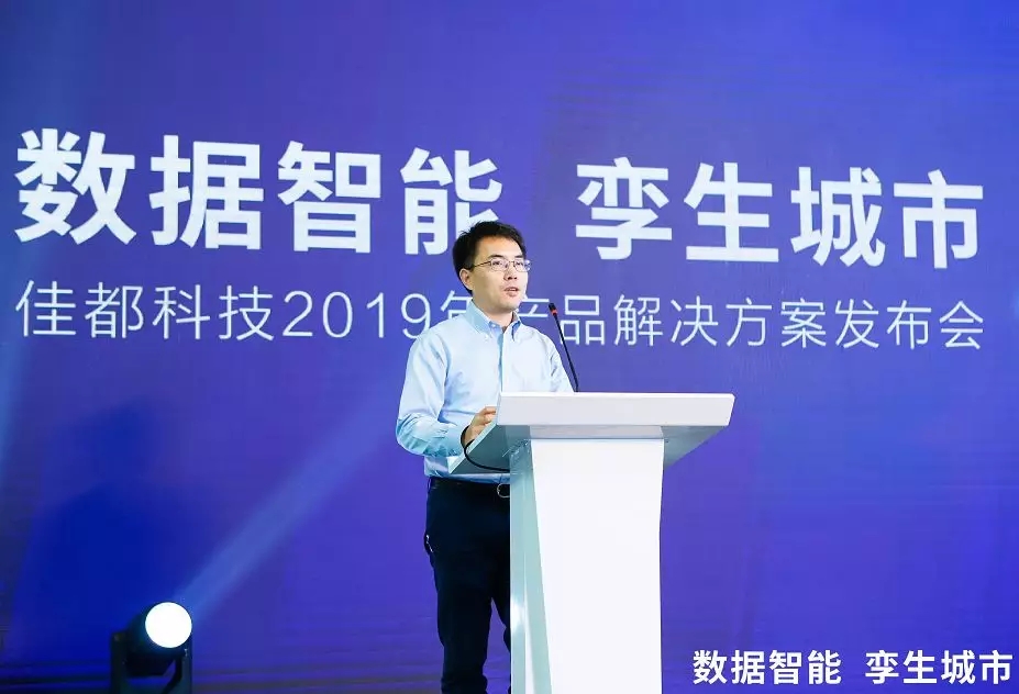 1573460195877590.jpg 640.webp (7).jpg